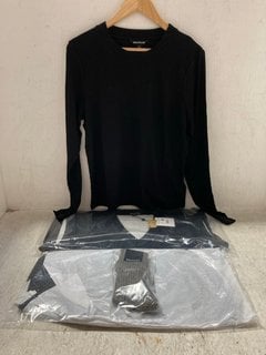 4 X ASSORTED WHISTLES CLOTHING ITEMS TO INCLUDE ESSENTIAL RIBBED CREW PULLOVER IN BLACK SIZE: 18: LOCATION - H8