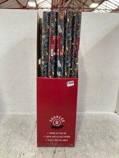 BOX OF 3M X 70CM ANIMAL PATTERNED CHRISTMAS WRAPPING PAPER ROLLS: LOCATION - G13