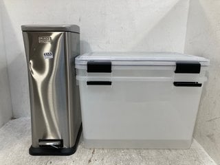 2 X ASSORTED ITEMS TO INCLUDE BLACK AND DECKER SMALL STAINLESS STEEL PEDAL BIN: LOCATION - G13