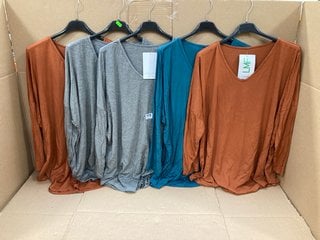 QTY OF WOMENS LONG SLEEVE BASIC TOPS IN VARIOUS COLOURS AND SIZES: LOCATION - E8