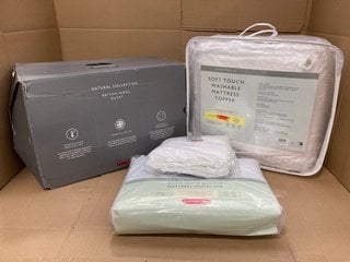 4 X ASSORTED JOHN LEWIS AND PARTNERS BED ITEMS TO INCLUDE SINGLE SIZE WATERPROOF QUILTED MATTRESS PROTECTOR IN WHITE: LOCATION - E9