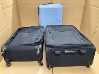 3 X ASSORTED SIZE JOHN LEWIS AND PARTNERS HARD/SOFT SHELL TRAVEL SUITCASES IN LIGHT BLUE AND BLACK: LOCATION - E13