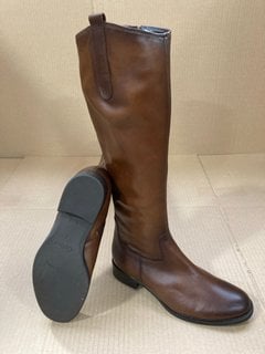 GABOR WOMENS LEATHER ZIP UP KNEE HIGH BOOTS IN TAN SIZE: 4: LOCATION - E16