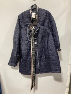 2 X ANNA ROSE WOMENS QUILTED SCARF BUTTON UP JACKETS IN NAVY SIZE: 14 AND 22 - RRP - £130: LOCATION - F17