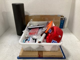 QTY OF ASSORTED ITEMS TO INCLUDE POLAR GEAR 3 PACK OF REUSABLE ICE BOARDS: LOCATION - F11