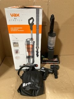 2 X ASSORTED VACUUM CLEANERS TO INCLUDE VAX STRETCH UPRIGHT VACUUM: LOCATION - F8