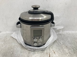 SAGE THE FAST SLOW PRO SLOW COOKER - RRP - £199: LOCATION - F5