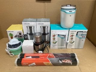 QTY OF ASSORTED HOUSE HOLD ITEMS TO INCLUDE 2 X MINI GRIND AND CHOP , MULTI YOGHURT MAKER ,: LOCATION - G2