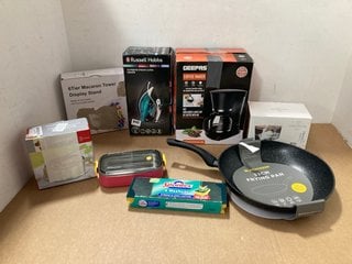 QTY OF ASSORTED ITEMS TO INCLUDE RUSSELL HOBBS SUPREME STEAM ULTRA 2600W IRON , GEEPAS COFFEE MACHINE: LOCATION - H18