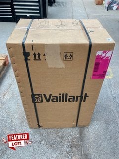 VAILLANT ECOTEC PRO 28 COMBINATION BOILER MODEL : 0010021838 RRP £1499.99: LOCATION - A1