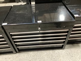 5 DRAWER BLACK METAL LOCKABLE TOOL CHEST: LOCATION - A1