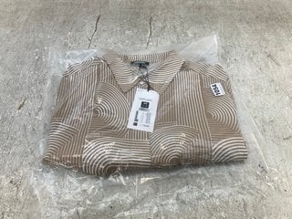 OLSEN WOMENS SHIRT IN BROWN/WHITE UK SIZE 20: LOCATION - D7