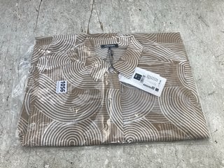 OLSEN WOMENS SHIRT IN BROWN/WHITE UK SIZE 14: LOCATION - D7