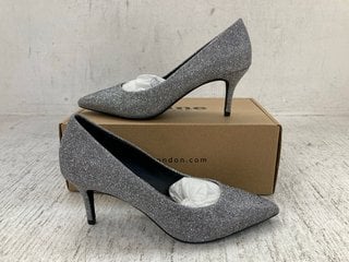 DUNE LONDON WOMENS 31 BRIBE PEWTER SYNTHETIC MID HEEL COURT SHOES - UK SIZE: 5: LOCATION - D5