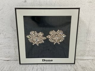 DUNE LONDON 395 SOULMATES GOLD METALLIC BRIDAL SHOE CLIPS: LOCATION - D5