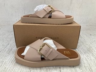 DUNE WOMENS BLUSH-LEATHER BUCKLE CROSS STRAP SANDALS - UK SIZE 5: LOCATION - D5