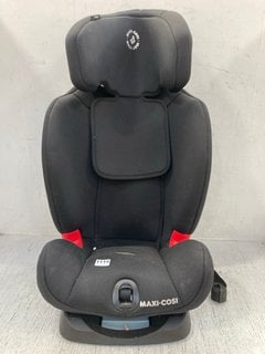 MAXI-COSI KIDS HIGH BACK BOOSTER SEAT IN BLACK: LOCATION - D5