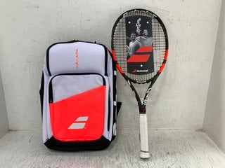 BABOLAT BOOST STRIKES TENNIS BAT TO INCLUDE BABOLAT SPORTS WATERPROOF BAG IN MULTI-COLOUR: LOCATION - D4