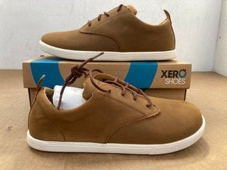 XERO SHOES GLENN SHOES - UK SIZE: 9: LOCATION - D2