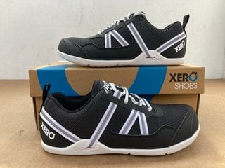 XERO SHOES PRIO WHITE AND BLACK ATHLETIC SHOES - UK SIZE: 5: LOCATION - D2