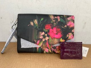 WYSE PRINTED ICON POUCH IN BLACK FLORAL TO INCLUDE WYSE CROC EFFECT CARD HOLDER IN MAROON: LOCATION - D1