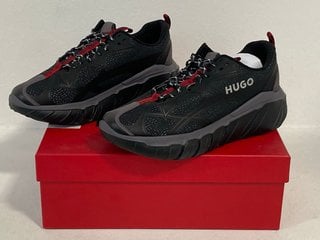 MENS HUGO XENO TRAINERS IN BLACK UK SIZE 10: LOCATION - FRONT BOOTH