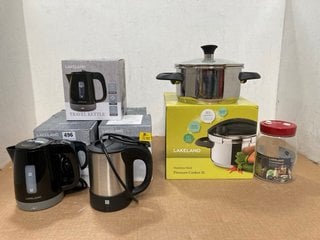 7 X KITCHEN ITEMS TO INCLUDE 5 X TRAVEL KETTLES WITH ACCESSORIES: LOCATION - C0