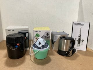 4 X HOUSEHOLD ITEMS TO INCLUDE SONIC SCRUBBER AND TRAVEL KETTLE: LOCATION - C1