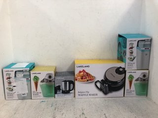 6 X KITCHEN ITEMS TO INCLUDE BELGIAN FLIP WAFFLE MAKER: LOCATION - C3