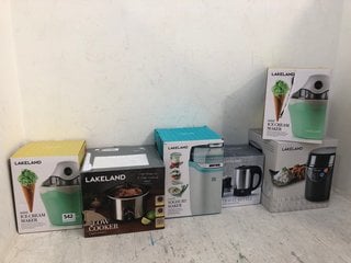 6 X KITCHEN ITEMS TO INCLUDE TRAVEL KETTLE WITH ACCESSORIES: LOCATION - C3