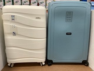 KONO HARD SHELL WHEELED SUITCASE IN WHITE TO INCLUDE SAMSONITE SPINNER HARD SHELL WHEELED SUITCASE IN ICY BLUE: LOCATION - B12