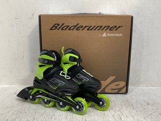 BLADE RUNNER KIDS ROLLERBLADES IN BLACK AND GREEN - UK SIZE: 11: LOCATION - C12