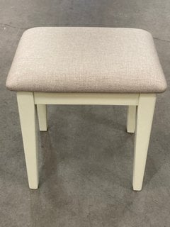 RANGE 89 FOOTSTOOLS 470 X 410 X 500 IN NATURAL/WHITE: LOCATION - BR12