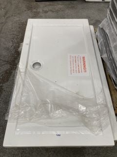 (COLLECTION ONLY) PALLET OF ASSORTED SHOWER TRAYS TO INCLUDE 1500 X 800MM SHOWER TRAY - RRP £1200: LOCATION - D8