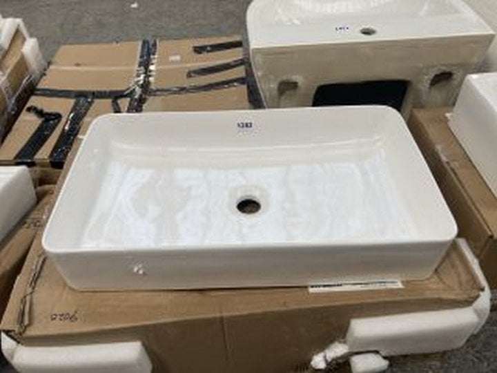 610 X 350MM RECTANGULAR VESSEL BASIN - RRP £250: LOCATION - C7