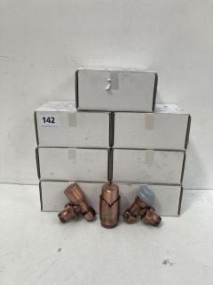 QTY OF 15MM ANGLED TRV VALVES WITH LOCK SHIELDS IN COPPER - RRP £350: LOCATION - R1