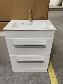 (COLLECTION ONLY) FLOOR STANDING 2 DOOR SINK UNIT IN WHITE WITH A 610 X 400MM 1TH CERAMIC BASIN COMPLETE WITH A BRUSHED BRASS MONO BASIN MIXER TAP AND SPRUNG WASTE RRP £740: LOCATION - C1