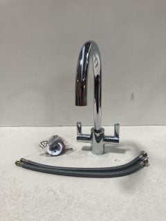 MONO KITCHEN SINK MIXER TAP IN CHROME WITH SWIVEL SPOUT - RRP £205: LOCATION - R1