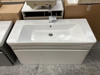 (COLLECTION ONLY) WALL HUNG 1 DRAWER SINK UNIT IN GREY MIST WITH A 1050 X 460MM 1TH CERAMIC BASIN COMPLETE WITH A MONO BASIN MIXER TAP & CHROME SPRUNG WASTE - RRP £985: LOCATION - D4