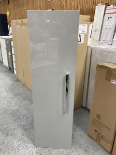 (COLLECTION ONLY) WALL HUNG 1 DOOR BATHROOM CABINET IN LIGHT GREY 1200 X 350 X 216MM - RRP £485: LOCATION - D2