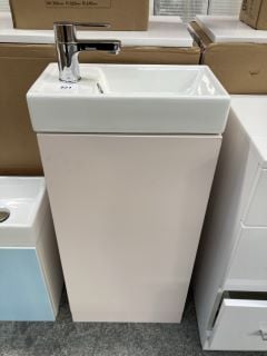 (COLLECTION ONLY) FLOOR STANDING 1 DOOR CLOSET SINK UNIT IN MISTY PINK WITH A 400 X 220MM STH CERAMIC BASIN COMPLETE WITH A MONO BASIN MIXER TAP & CHROME SPRUNG WASTE - RRP £645: LOCATION - D3