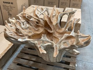 DECORATIVE TREE STUMP: LOCATION - C8