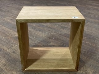 CUBES 1 SECTION WOODEN CUBE RRP: £99: LOCATION - B2