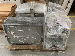 PALLET OF ASSORTED ITEMS TO INCLUDE CABINET PULL OUT SHELVES: LOCATION - C4 (KERBSIDE PALLET DELIVERY)