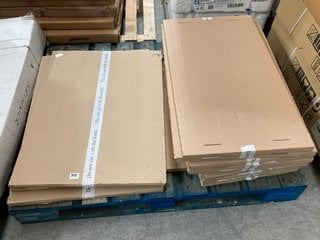 PALLET OF ASSORTED KITCHEN CABINET DOORS: LOCATION - C4 (KERBSIDE PALLET DELIVERY)