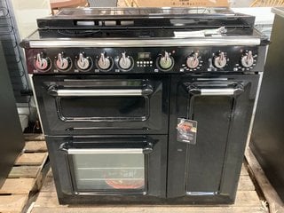 SMEG ELECTRIC BLACK RANGE COOKER MODEL: TR93IBL RRP: £3198: LOCATION - A4 (KERBSIDE PALLET DELIVERY)