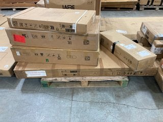 PALLET OF ASSORTED LA REDOUTE ITEMS TO INCLUDE LA REDOUTE GHADA 5 RUNG LADDER TOWEL RACK: LOCATION - A6 (KERBSIDE PALLET DELIVERY)