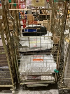 CAGE OF ASSORTED JOHN LEWIS & PARTNERS BEDDING ITEMS TO INCLUDE SYNTHETIC SOFT TOUCH WASHABLE SINGLE DUVET (CAGE NOT INCLUDED): LOCATION - A1