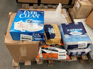 PALLET OF ASSORTED PET ITEMS TO INCLUDE CATSAN HYGIENE PLUS CAT LITTER 20L: LOCATION - A6 (KERBSIDE PALLET DELIVERY)