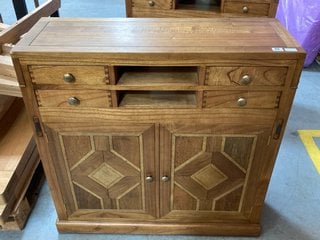 WELBECK CAMPAIGN DESK WITH MARBLE INLAY RRP: £1709 PRODUCT CODE: WM73: LOCATION - D7